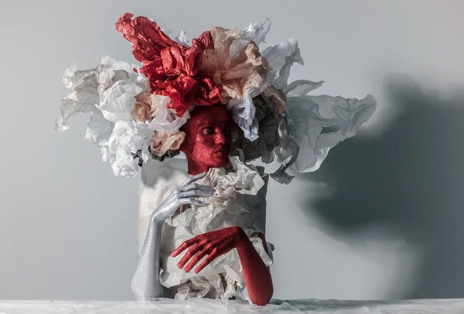 Venera Kazarova's costume and performance art